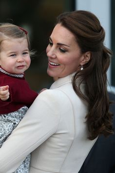 Kate Middleton Hair: The Duchess Of Cambridge’s Most Memorable Hairstyles | British Vogue | British Vogue Boarding A Plane, Half Up Half Down Short Hair, Kate Princess, Herzogin Von Cambridge, Kate Middleton Hair, Kate Middleton Wedding, Ball Hairstyles, Princess Kate Middleton, Sleek Ponytail