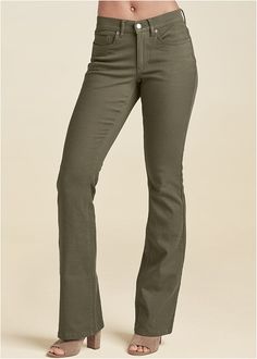 Slim through the hip and thigh with a slight flare just below the knee, this bootcut style visually helps to balance your proportions and flatter your figure from top to bottom. Denim has stretch Classic 5-pocket styling Zipper/button closure Mid Rise 9” Rise with 20” leg opening Available in multiple inseams: 31" (S), 33" (R), 34" (L) Cotton/poly/elastane. Imported Saturday Outfit, Denim For Women, Olive Jeans, Front View, Online Fashion Stores, Work Attire, Jeans For Sale, Halle, Bootcut Jeans