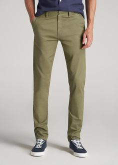 American Tall Tapered Chinos. These men's tall pants are made for guys between 6'3” and 7'1” who are looking for a polished, casual look. Green Jeans Outfit Men, Green Chino Outfit Men, Green Jeans Outfit, Chinos Men Outfit, Chinos Men, Green Pants Men, Tapered Chinos, Jeans Outfit Men, Polished Casual