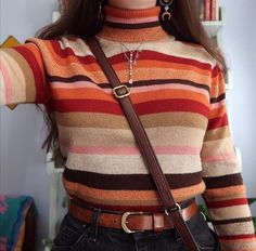 Velma Aesthetic, Customising Clothes, Rad Outfits, Vintage Knit Sweater, Look Retro, Thrift Shopping, Vintage Knitting, Mode Inspiration, High Collar