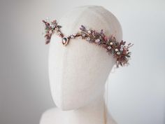 This beautiful elven tiara is a lovely accessory, perfect for a party or wedding.  Our stunning faux flowers look like the real. Head circumference:  one size fits all (adjustable) / fits adults and older children If the crown should fit the baby, after buying please give head circumference Ren Faire Costume Fairy, Fairy Flower Crown, Elven Crown, Elven Tiara, Ren Faire Costume, Woodland Fairy, Fantasy Wedding, Fairy Princess, Fairy Princesses