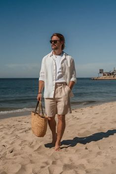 5 Beach Outfits Men Will Want to Wear All Summer Long - Fabricerie Layering Outfits Men, Beach Guys, 1970s Mens Fashion, Beachy Clothes, Mens Beach Style, 1970s Men, Fall Beach, Beach Party Outfits