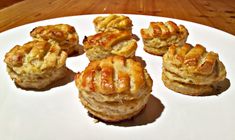 Cabbage and crackling scones Recipe For Cabbage, Hungarian Cuisine, Savory Scones, Plum Jam, Breads & Buns, Homemade Tomato Sauce