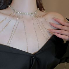 Product Show： Valentines Necklace, Stylish Jewelry, Bridal Gown, New Year Gifts, New Year's, Gift Necklace, Silver Necklaces, New Day, Bridal Gowns