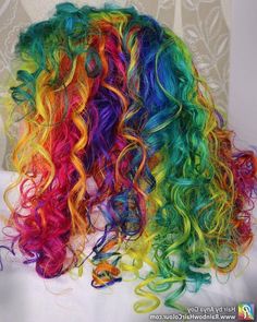 25 Vibrant Curly Hair Color Ideas for a Stunning Makeover Rainbow Curly Hair, Bleached Ends, Rainbow Hair Color, Colourful Hair, Hollywood Hair, Retro Hair