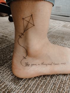 Fine Line Kite Tattoo, The Kite Runner Tattoo, Tiny Kite Tattoo, Small Kite Tattoo, Kite Runner Tattoo, Kite Tattoo Ideas, Ava Tattoo, Kite Drawing