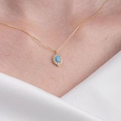 14K Solid Gold Turquoise Chain Necklace ✨ The 14K Solid Gold Turquoise Chain Necklace combines the timeless beauty of gold with the vibrant elegance of turquoise. This delicate necklace is perfect for adding a subtle pop of color to your everyday style or layering with other pieces for a chic, bohemian look. 🌟 Product Features: ⚖️ Weight: 1.50 grams - Light and comfortable for daily wear. 🌈 Gold Color Options: Available in Yellow Gold, Rose Gold, and White Gold. 🎁 Gift-Ready: Comes in a speci Principal Gifts, Godfather Gifts, Big Sister Gifts, Chain Necklace Gold, Handmade Gold Jewellery, Godmother Gifts, Chic Bohemian, Jewelry Dainty, Nana Gifts