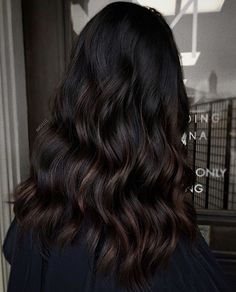 Black Hair With Subtle Highlights, Subtle Balayage Black Hair, Casual Hair, Cherry Hair, Hair Color Streaks