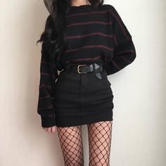 Imagen de black, clothes, and fishnet Grunge Punk Outfits, Grunge Style Outfits, Punk Outfits, Indie Outfits, Grunge Style, Edgy Outfits, Grunge Fashion, Grunge Outfits, Street Styles