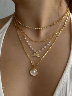 #necklace #gold #layers #layering #seashells #seashellearrings #pearl #goldjewelryideas #wings #jewelry #jewelrydesigner #goldenchild #accessories #accessoriesjewelry Xoxo Jewelry, قلادات متدلية, Preppy Jewelry, Pretty Jewelry Necklaces, Luxe Jewelry, Jewelry Fashion Trends, Classy Jewelry, Jewelry Essentials