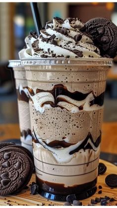 Gourmet Milkshakes, Sweet Drinks, Starbucks Recipes, Sweet Snacks Recipes, Food Drinks Dessert, Delicious Snacks Recipes, Milkshakes