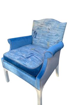 Bring a coastal charm into your living space with the "Birdhouse In Your Soul" chair. This unique piece is adorned with playful bird patterns and a reversible cushion featuring chrysanthemum fabric. Perfect for relaxing in style while adding a whimsical flair to your home decor. #homedecor #interiordesign #furnitureinspiration #cozyhome