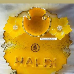 Bringing a touch of tradition to modern art ✨🌼 Our resin Haldi Mehndi palette captures the vibrant essence of celebration and culture. Perfect for adding a splash of color to your special moments! 💛💚 Dm for order 🎁🎁 #haldimehndi #resinart #culturalvibes #haldiceremony #mehndi #smallbusiness #wedding #indianwedding #bride #groom Resin Work, Wedding Crafts Diy, Haldi Ceremony, Wedding Crafts, Your Special, Special Moments, Weeding, Crafts Diy, Resin Art