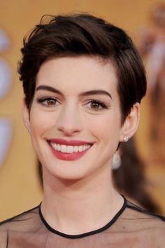 Anne Hathaway Pixie Cut, Anne Hathaway Pixie, Stylish Haircuts, Best Short Haircuts, Short Wedding Hair, Short Pixie Haircuts, Short Hair Haircuts, Short Hair Styles Pixie, Anne Hathaway