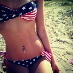 Cute American Flag Bikini American Flag Swimsuit Bikinis, American Flag Aesthetic, American Flag Outfit, Dani California, Americana Aesthetic, American Woman, 2000s Fashion, Just Girly Things, Dream Clothes