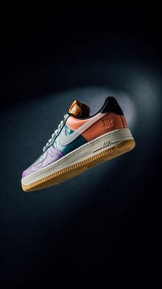 UNDEFEATED and Nike come together for patent leather Air Force 1 Low finished in Multicolor–available this Thursday, 12/29. Enter the draw: https://feature.com/products/nike-x-undefeated-air-force-1-low-sp-wild-berry-celestine-blue-multi Air Force 1 Undefeated, Monday Plan, Foto Nike, Nike Photography, Shoe Advertising, Shoes Fashion Photography, Shoes Skechers, Tenis Nike, Shoes Photography