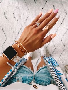 Amazon Fashion Finds, Apple Watch Bracelets, Bracelets And Rings, Bracelets Ideas, Accessoires Iphone, Apple Watch Accessories