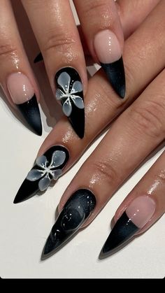 nailsbyaleeshah on ig Black And White Nails Classy, White Nails Classy, White And Black Nails, Black White Nails, Black And White Nails, Brown Acrylic Nails, N Nails, Nail Goals, Nails Classy