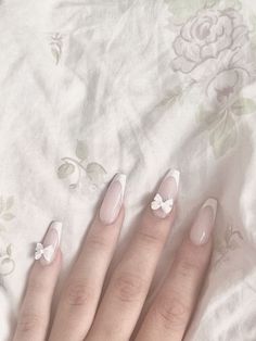 Cuqoutte Nails, Nail Inspo Bow, Couqutte Nails, Bow Nail Art Designs, Bow Nail Art, Bow Nail, Ballet Nails, Blush Nails, Classy Acrylic Nails