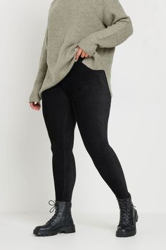 These cord leggings are an autumnal must-have! Made from a soft knit fabric, it features an elasticated waistband in a full length fit. Pair with a chunky knit jumper and boots for a go-to weekend outfit.  Your new favourite leggings! School Outfits Plus Size, Plus Size Witch, Plus Size Autumn Outfits, Plus Size Autumn, Chunky Knit Jumper, Basic Leggings, Petite Coat, Curve Fashion, Plus Size Black