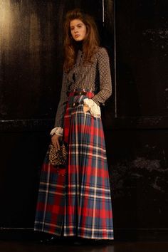 Tartan Skirt Outfit, Gingham Outfit, Vintage Dresses Online, Vintage Dresses Casual, Tartan Fashion, Retro Skirt, Tartan Skirt, Tartan Dress