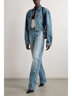 Tied Around Waist Outfits, Jacket Tied Around Waist, Cropped Denim Jacket Outfit, Jacket Outfit Women, Moda Denim, Denim Jacket Outfit, High Fashion Looks, Crop Jean Jacket, Vintage Denim Jacket