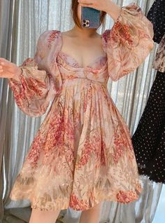 Vintage Floral Boho Dress. It is sexy, comfy and classy. It is street style, good for elegant ladies, classy teens and modern fashion Floral Dress Outfit Summer, Floral Boho Dress, Floral Dress Outfits, Vintage Boho Dress, Tulle Homecoming Dress, Stylish Short Dresses, Woman Suit Fashion, Elegant Ladies, Vintage Floral Dress