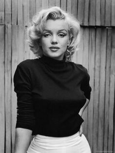 marilyn monroe with the words, my house, my rules, and i call the shots