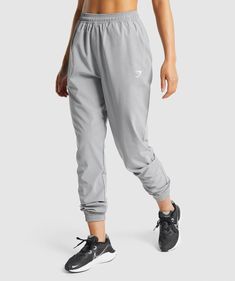 Gymshark Training Woven Joggers - Grey | Gymshark High Waisted Tights, Women Jogger Pants, Bottom Workout, Squat Rack, Running Leggings, Athleisure Wear, In The Gym, Joggers Womens, Lookbook Outfits