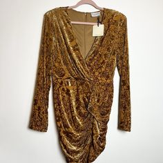 Dress Forum Gold Velvet Wrap Long Sleeve Mini Dress Nwt Sz L Excellent Condition New With Tags Cocktail Evening Date Night Gold Long Sleeve Mini Dress For Fall, 60 Dress, Amanda Uprichard Dress, Shimmery Dress, Rib Knit Cardigan, Mock Neck Dress, Gold Velvet, Long Sleeve Print Dress, Peasant Dress