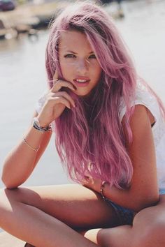 I would absolutely do this if it wasn't so damaging and short lived. Pastel Pink Hair, Looks Pinterest, About Hair, Purple Hair, Young Woman