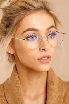 Women Eyewear, Funky Glasses, Makeup Tip, Round Eyewear, Glasses Makeup