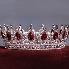 Red Tiara Aesthetic, Red Ramos For Quinceanera, Red Crown Aesthetic, Red And Silver Aesthetic, Dark Red Crown, Dark Red Quinceanera, Red Princess Aesthetic, Coronation Crown, Quinceanera Jewelry