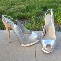 Brand New Never Worn Aldo Heels. Pretty Peep Toe And Sling Back Multi Colored Heels. Heel Is Tan, Platform Is White And Upper Is Silver. Size 36. Heel Height Is About 5 In. Stored In A Smoke Free House. Would Pair Great With The Micharl Kors Sequins Dress Selling In My Closet. Glamorous Silver Slingback Sandals, Multi Colored Heels, Colored Heels, Aldo Heels, Sequins Dress, Aldo Shoes, Sling Back, Sequin Dress, Multi Colored