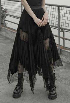 Outfits Long Skirt, Lace Long Skirt, Witch Woman, Emo Dark, Gothic Skirt, Punk Rock Outfits, Rock Outfits