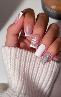 Ombre Nail Art, Snow Nails, Christmas Nail Design, Ombre Nail Art Designs, Christmas Nail Ideas, December Nails, Cute Christmas Nails, Christmas Nails Easy, Manicure Gel