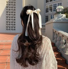 Bow Hairstyle, Dream Hair, Aesthetic Hair, Prom Hair, Pretty Hairstyles, Wavy Hair, Old Money