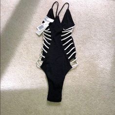 L Space Bathing Suit Size 4 *** Brand New *** Tags Still On Edgy Black Swimwear For Summer, Black Bathing Suit, Black Bathing Suits, Space Black, L Space, Bathing Suit, Womens Swim, Bathing Suits, Size 4