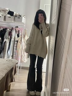 School Looks, Mode Inspo, Casual Style Outfits, Korean Outfits, Mode Inspiration, Cute Casual Outfits