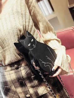 BirdinBag - Y2K Inspired Street Kitten Mini Chain Crossbody Bag - Stylish & Compact! Black Cat Bag, Cute Black Cat, Leather Stitching, Bag With Chain, Halloween Cute, Cat Bag, Cute Black Cats, Novelty Bags, Chain Crossbody Bag