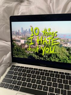 Lynn Painter, Better Than The Movies, 10 Things I Hate About You, I Love Cinema, Movies And Series, Film Tv, Romance Movies, Film Aesthetic, Hopeless Romantic