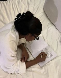 Sleep Aesthetic Black Women, Feeling Beautiful Aesthetic, Basic Lifestyle Aesthetic, Meditating Aesthetic Black Women, Mediation Black Women, Black Soft Life Aesthetic, Rich Girl Aesthetic Black Women Vision Board, It Girl Energy Aesthetic, Easy Morning Aesthetic