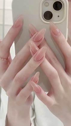 Slim Nails, Slim Hands, Uñas Aesthetic, Subtle Nails, Anime Nails, Beauty Nails Design, Gel Nails Diy, Woman Top