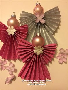 творчества Paper Christmas Decorations, Christmas Paper Crafts, Paper Fans, Holiday Crafts Christmas, Christmas Crafts Decorations, Christmas Paper