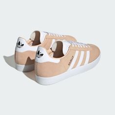 Adidas Gazelle Shoes, Adidas Gazelles, Carefree Fashion, Gazelle Shoes, Stylish Lifestyle, Adidas Fashion, Shoes Pink, Early 90s, Women Lifestyle