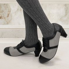 Category:Oxfords,Pumps; Upper Materials:Suede; Season:Winter,Spring   Fall; Heel Type:Kitten Heel; Gender:Women's; Toe Shape:Pointed Toe; Style:Vintage,Elegant,Luxurious; Heel Height(inch):1-2; Outsole Materials:Rubber; Occasion:Party,Outdoor; Closure Type:Loafer; Pattern:Solid Color; Listing Date:09/27/2023; 2024 Trends:Brogue,Plus Size,Vintage Shoes; Foot Length:; Foot Width:; SizeChart1_ID:2:184043; Heel Height:Mid Heel Oxford Pumps, Retro Office, Oxford Brogues, Cuban Heels, Plus Size Vintage, 2024 Trends, Suede Loafers, Suede Shoes, Vintage Shoes