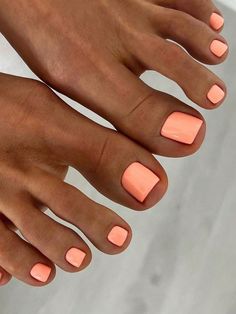 Orange Toe Nails, Beach Toe Nails, Pink Toe Nails, Cute Pedicures, Fake Toenails, Pedicure Colors, Gel Toe Nails, Peach Nails, Toe Nail Color