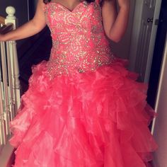 Good Condition. Beautiful Dress. Quince/ Sweet 16. Quince, Sweet 16, Beautiful Dresses, Prom, Prom Dresses, Womens Dresses, Red, Dresses, Pink