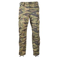 the camo cargo pant is shown in green, brown and black with drawstrings