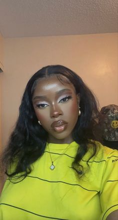 Snatched Eye Makeup, Bratz Makeup Inspired, Bratz Inspired Makeup, Bratz Makeup Look, Earthy Makeup Looks, Warm Makeup Looks, Full Face Makeup Looks, Crush Pfp, Fairytale Makeup